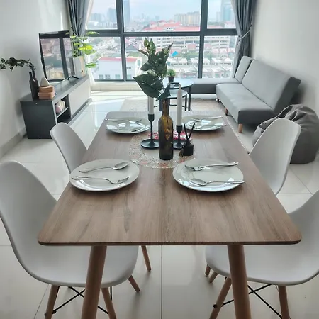 Greenfield Residence With Amazing Pool View And High-Speed Wi-Fi Petaling Jaya Exterior photo