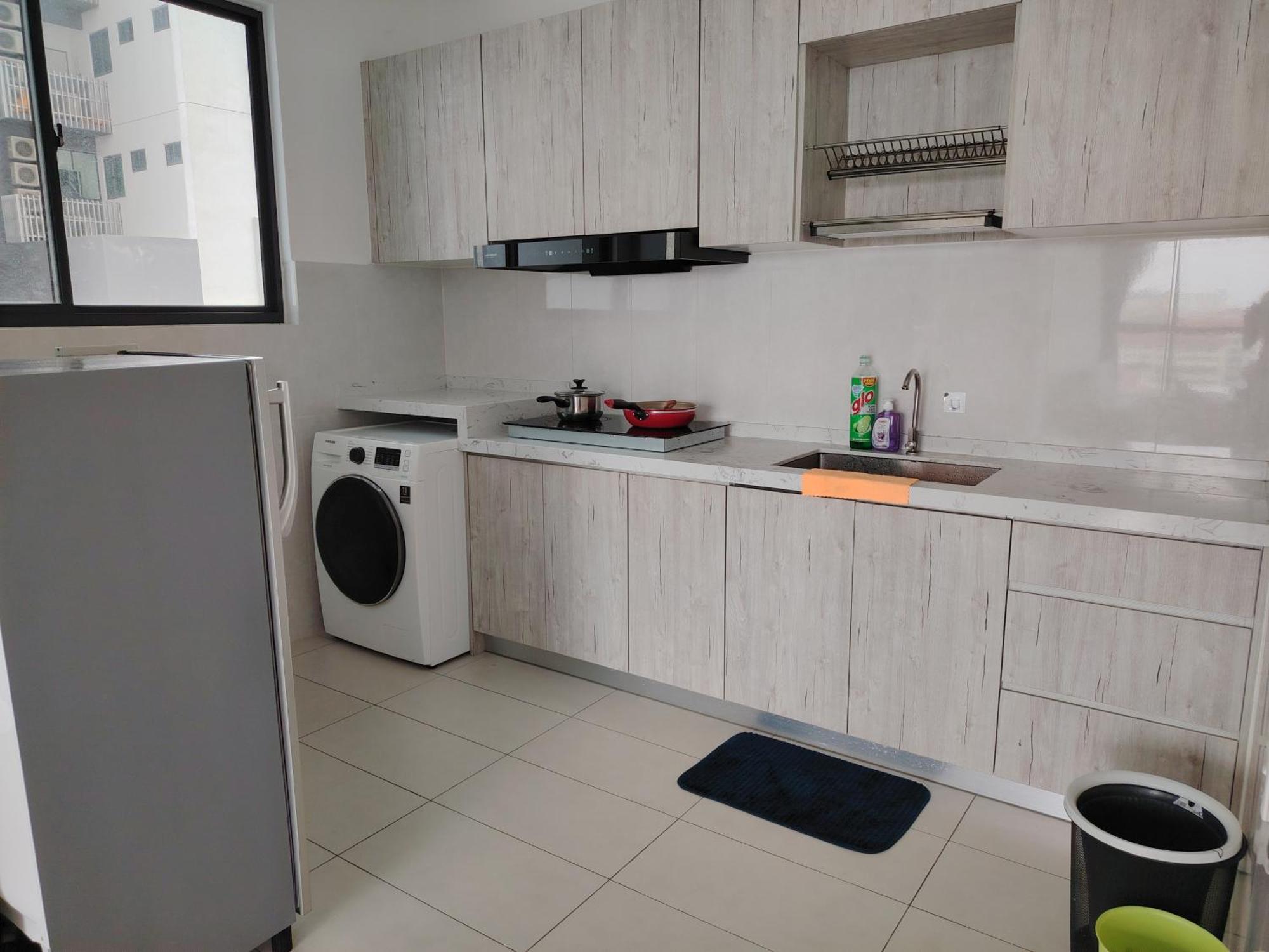 Apartment Greenfield With Amazing Pool View And High-speed Wi-fi