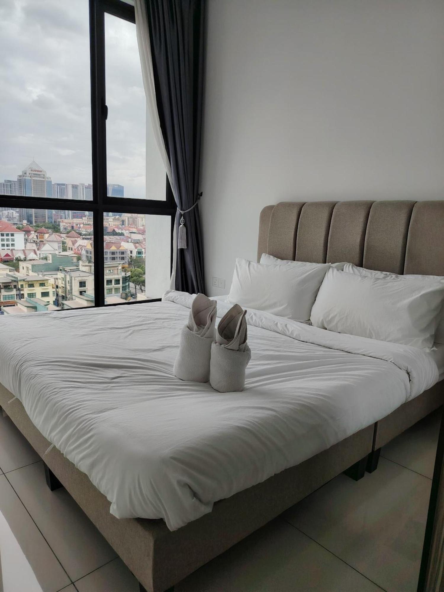 Apartment Greenfield With Amazing Pool View And High-speed Wi-fi Petaling Jaya