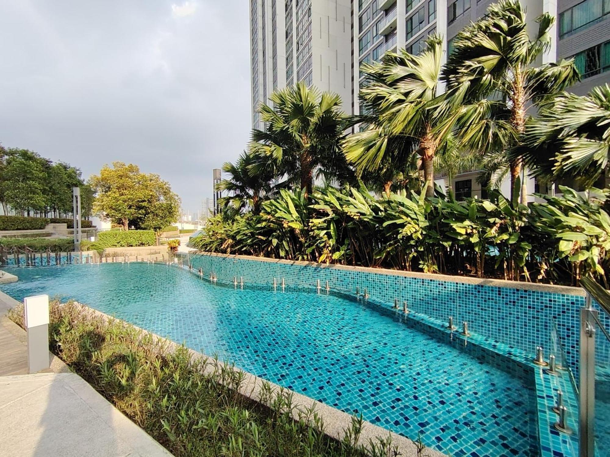Greenfield With Amazing Pool View And High-speed Wi-fi Apartment Petaling Jaya